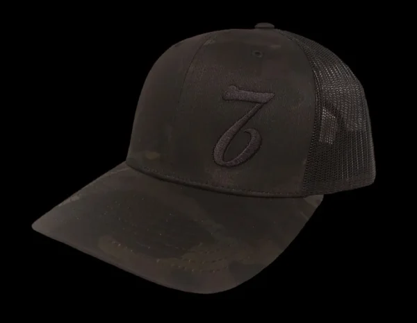 A black hat with the letter j on it.